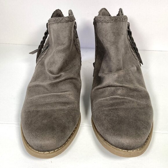 Report Dilly Gray Western‎ Ankle Boots, Size 8, Faux Suede, Side Zip, Braid Trim - Picture 2 of 9